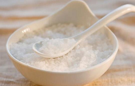 生活祕訣：食鹽的多元妙用實用指南