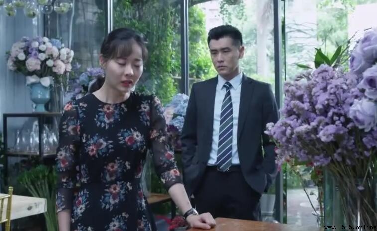 吳毅與袁梅花是《梅花兒香》電視劇中的人物