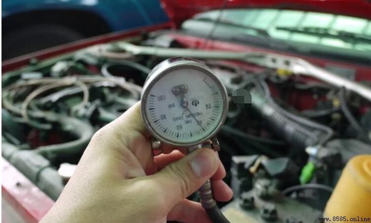 汽車發動機水溫過高怎麼辦？實用應對方法與注意事項