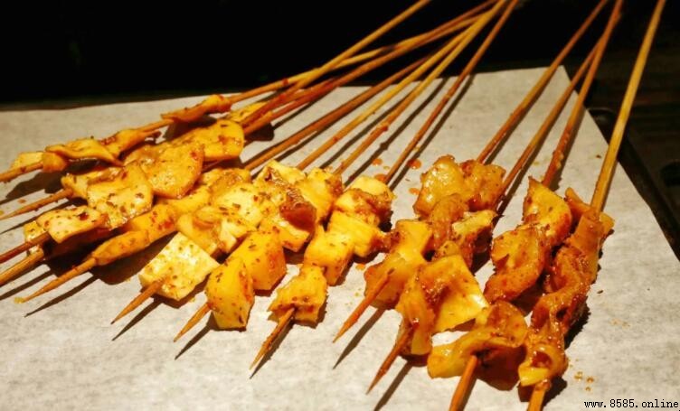 梅河口市特色美食指南：6道必吃本地菜