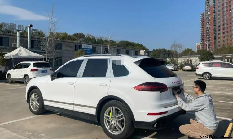 車漆泛黃怎麼辦？三招還你亮白鑽石輝