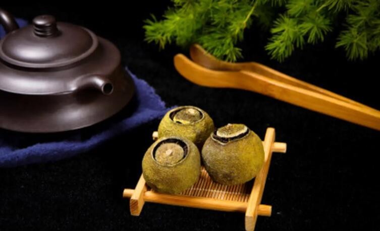 小青柑與大紅柑的差別：從采摘到口感全解析