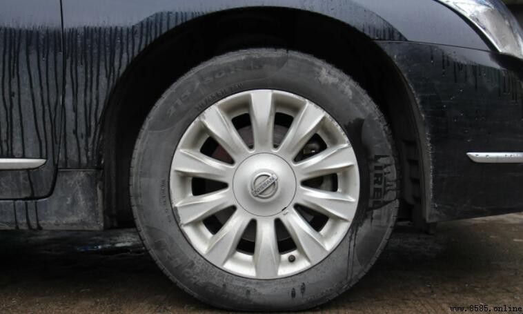 胎壓異常能否開車?安全駕駛指南