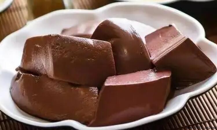 為什麼雞血一般不吃？解析其熱性特質與食用建議