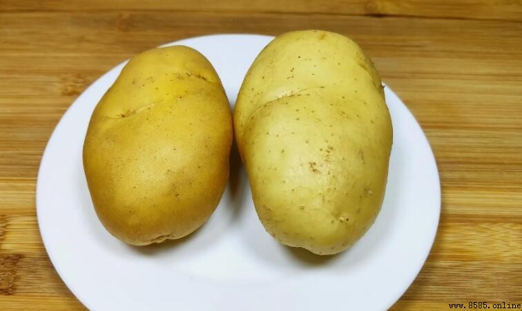 蒸土豆需要去皮嗎?正確處理方式與好處解析