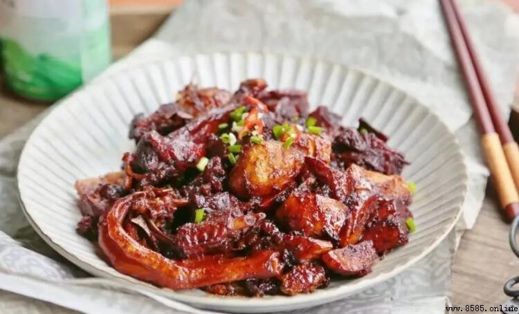 啤酒鸭可以加土豆一起煮吗
