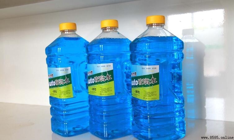 玻璃水能否灭火?使用限制与注意事项