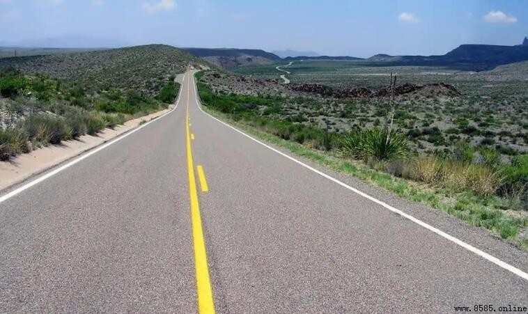 混凝土道路材料的主要特點