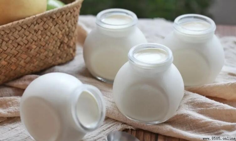 酸奶水乳分离的原因解析