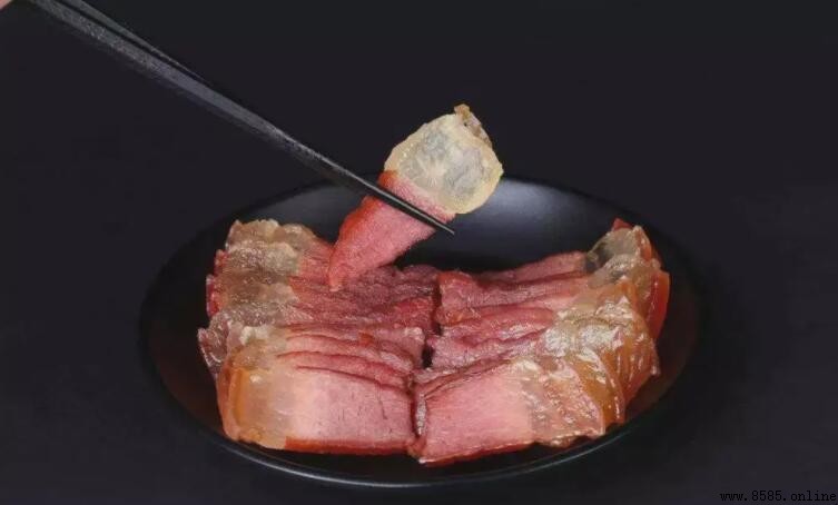 豬膘肉是麗江美食嗎？解析其特色與製作工藝