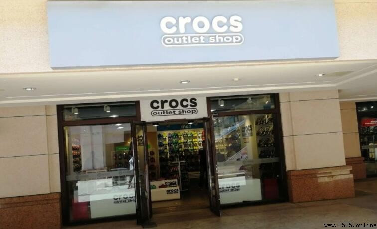 Crocs 鞋履檔次與品牌特色解析