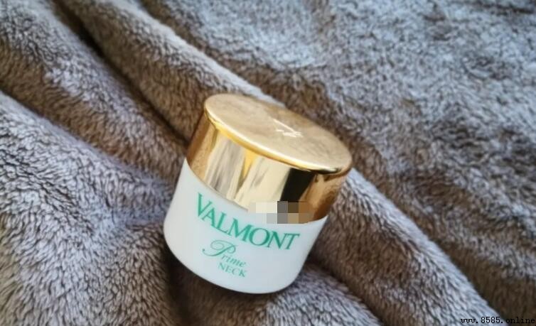 頸霜使用頻率與正確使用方法的完整指南