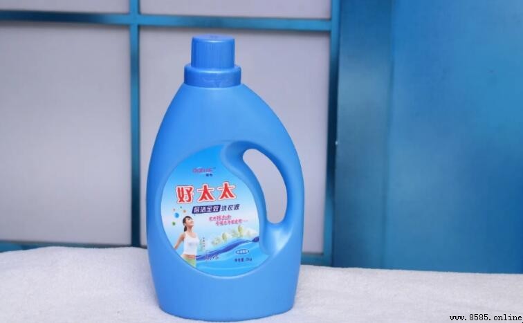 洗衣液和洗洁精可以一起用吗？专家解答常见误区