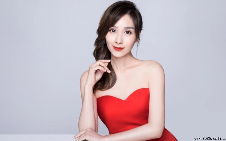 形容女性魅力的句子集