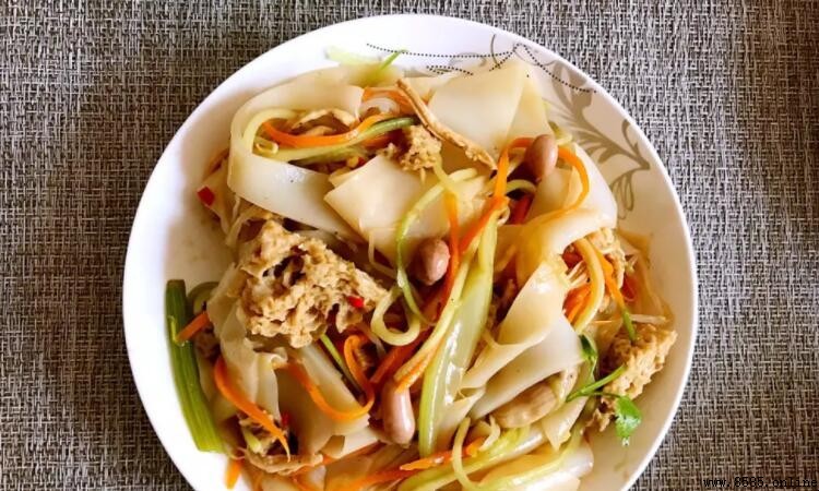 做涼皮沒有鐵盤怎麼辦?替代方案與實用技巧