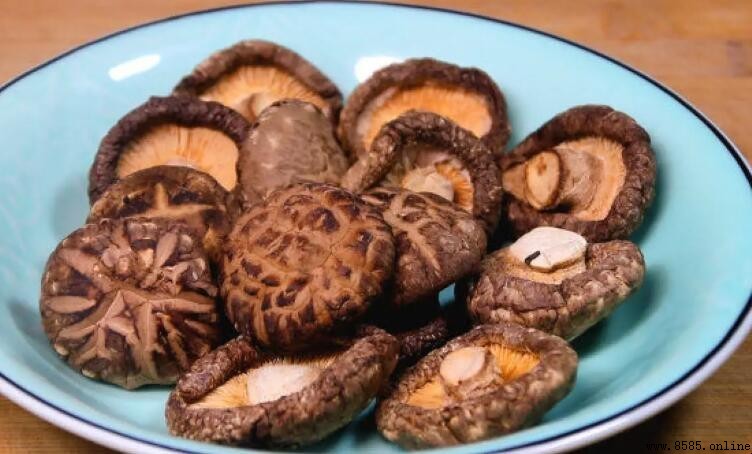 如何泡發香菇以保留原味