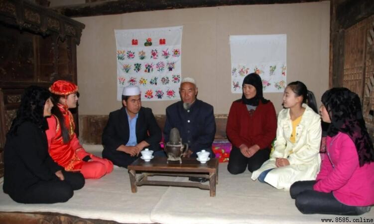 東鄉族習俗探微：飲食、待客與生活禮儀全解析