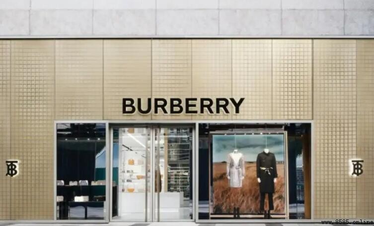 Burberry 是奢侈品嗎？解析英國時尚象徵的級別