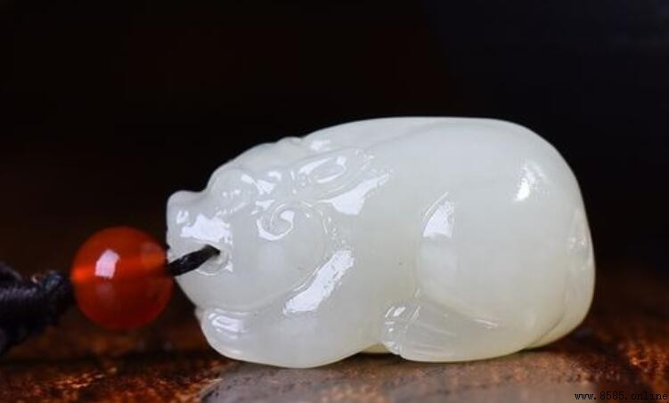 羊脂玉會越戴越白嗎?真相解析