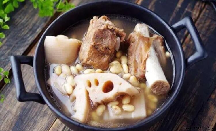 蓮藕排骨湯隔夜能夠食用嗎?安全保存與食用建議