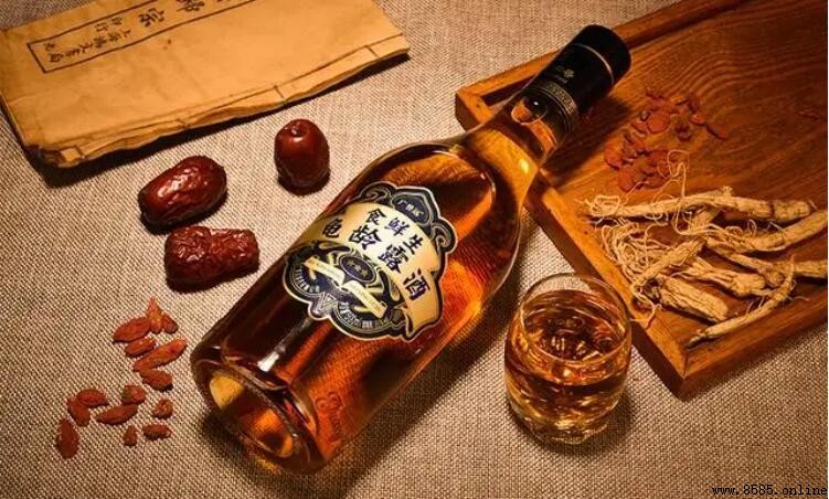 露酒是什麼酒?解析其與保健酒的區別