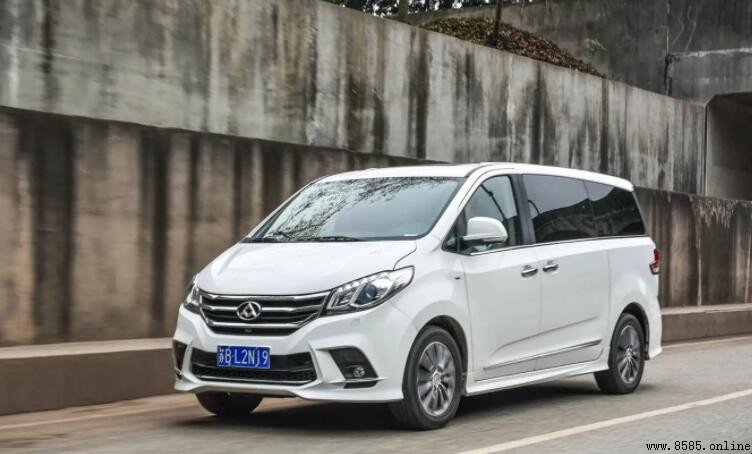 9座車掛藍牌還是黃牌?政策解析與標準澄清