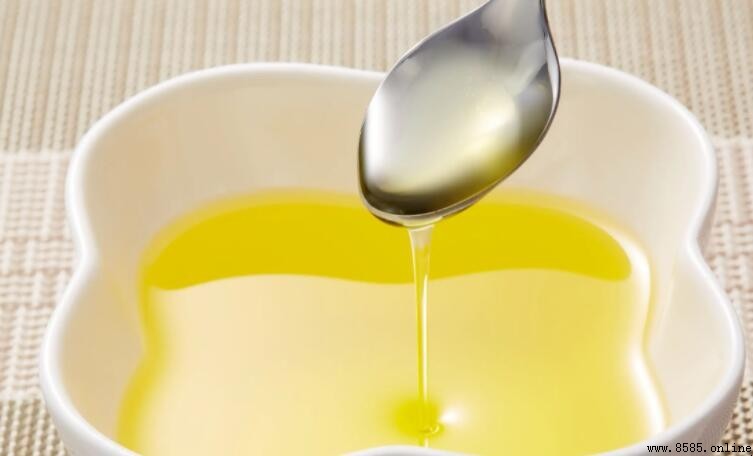 食用油凍了還能做蛋糕嗎?解答冷凍對食用油的影響