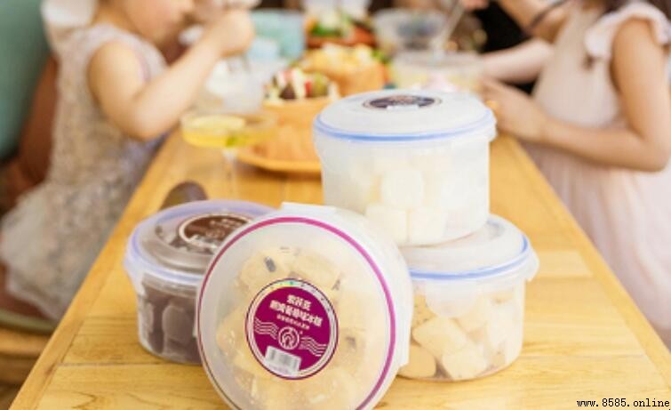 索菲亞冰淇淋盒能否放入微波爐？安全指南解析