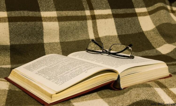 書的歷源流:由甲骨文到印刷術的演進