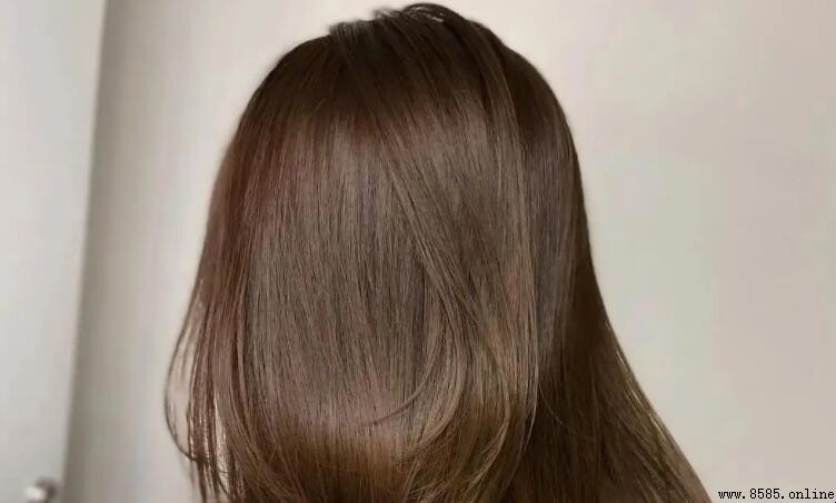 哪些染髪顏色最能隱藏白髮？實用指南