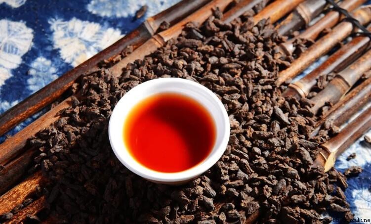 普洱茶可以隔夜喝嗎？專業解析與建議