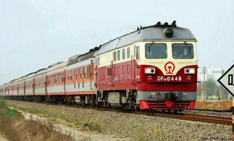 火車內燃機動力原理解析