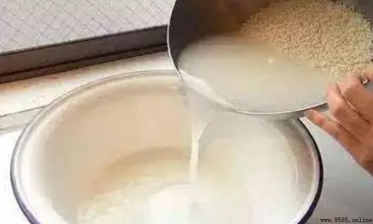 淘米水發酵多久澆花最好