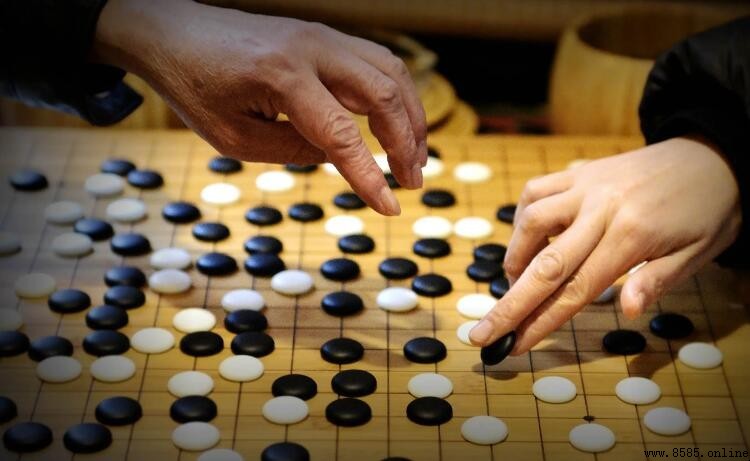 古詩詞中的棋局:描寫下棋的經典詩句