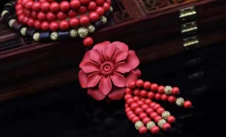 朱砂能否沾水:辰砂的保養與水損說明