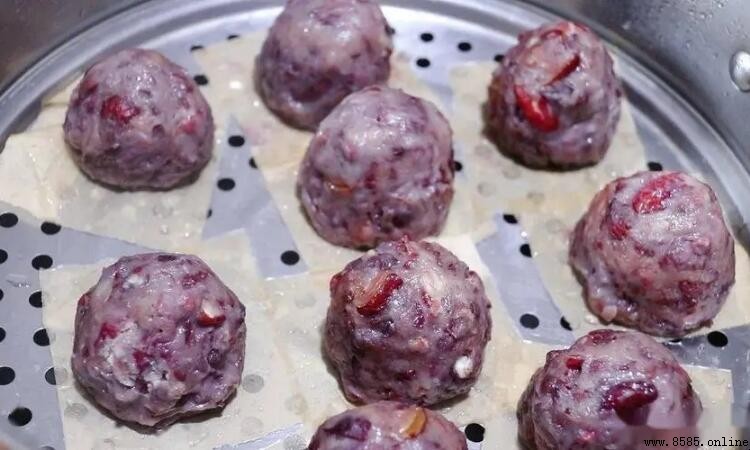 粘豆包熱量解析：每100克含180大卡