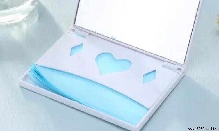 吸油紙對皮膚有害嗎？科學解析其影響與正確用法