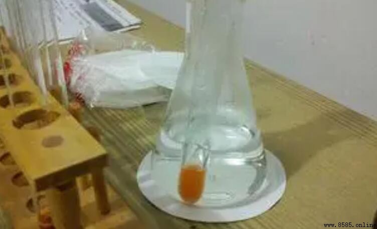 硫酸钠溶液的顏色是什麼？