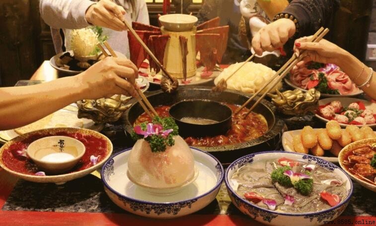 火鍋热量知多少:一頓熱量多高?如何選擇鍋底與食材?