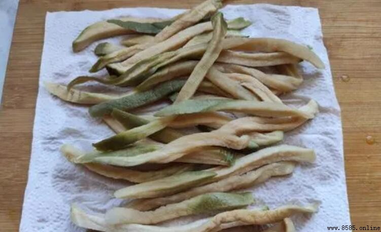 發霉的蘿卜干還能吃嗎?冬季儲藏食品安全解析
