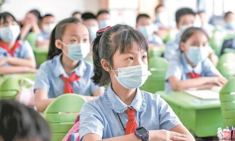 形容學生聽課的詞語有哪些