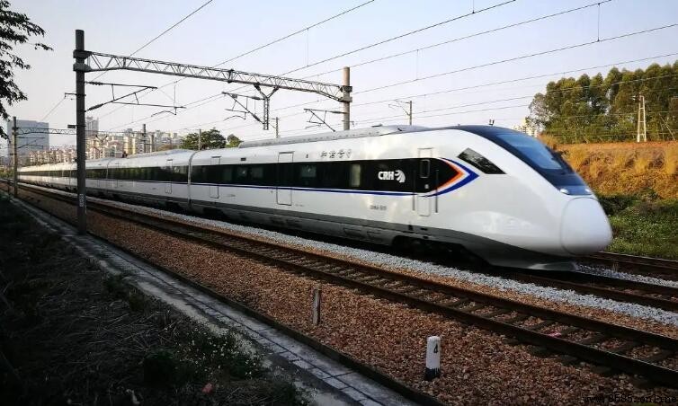 動車快還是高鐵快?解析兩者速度差異