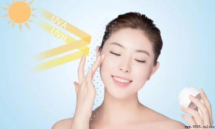 防曬霜應該拍打還是直接塗抹?正確使用方式解析