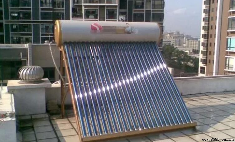 太陽能熱水器不出熱水怎麼回事？原因解析與解決方法