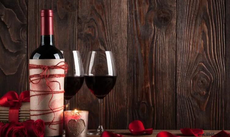紅葡萄酒過期後能否飲用?專業分析與建議