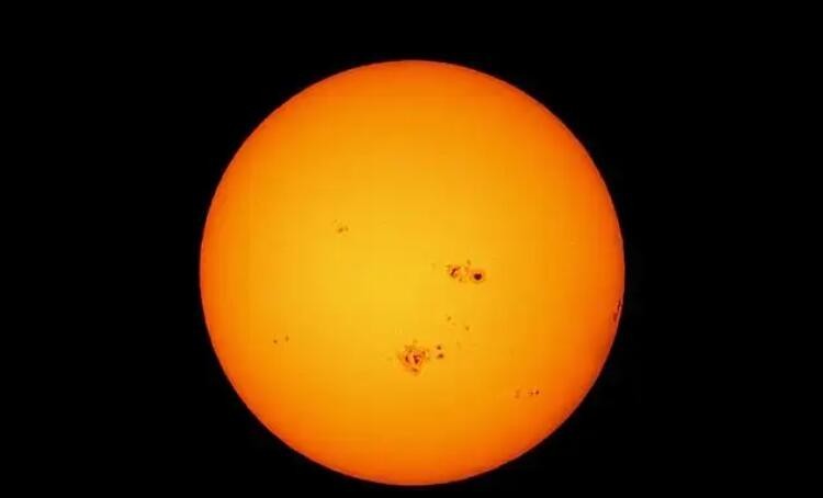 太陽黑子是如何形成的
