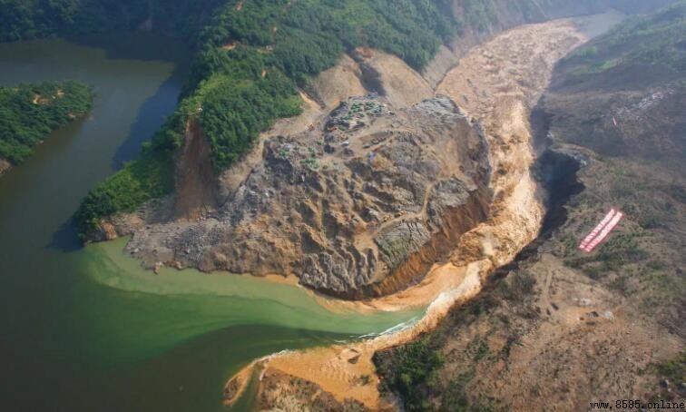 什麼是堰塞湖：成因、危害與定義
