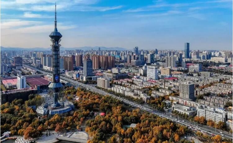 浴都指的是哪个城市？
