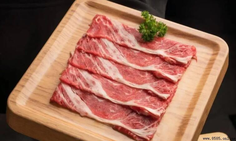 牛肩肉適合炒還是炖？營養與烹調建議解析