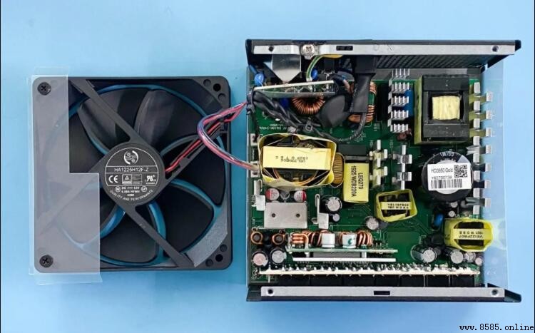 電源內部的電流方向解析